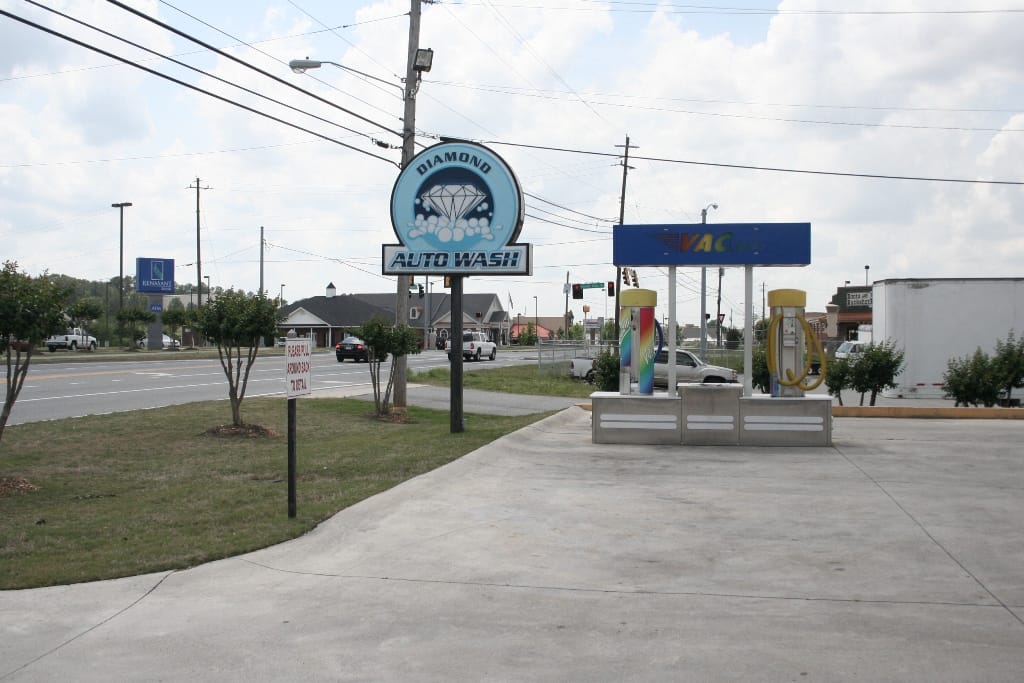 Car wash facility built by A & E Real Estate Development in Cartersville, Georgia